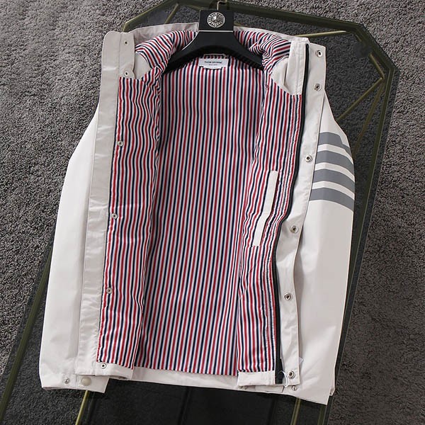 一目惚れ♪トムブラウン down jacket 偽物 メンズ★オシャレ人気 toa77380